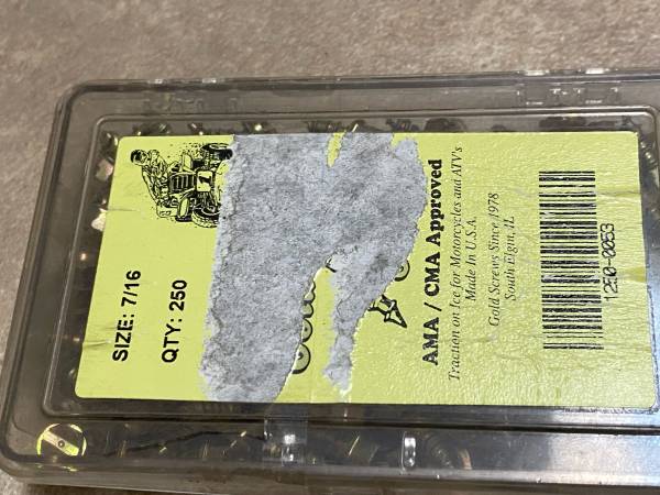 7/16” Ice Screws 1