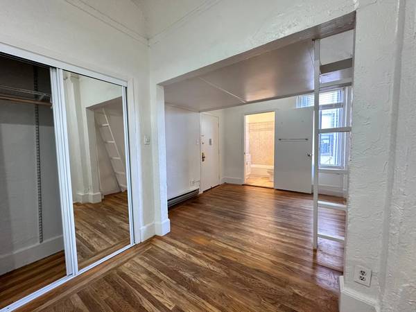 $2,000 / 1br - 679ft2 - Modern 1-Bed,1-Bath Apartments in the Heart of San Francisco (Mint Hill)63657846492163122