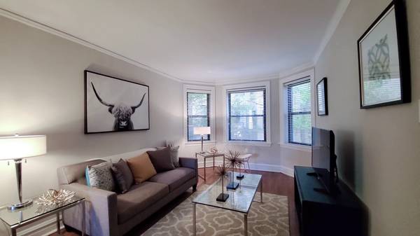$1,950 / 1hab - 756ft2 - Un dormitorio amueblado, un baño para subarrendo (chicago)64041642963458120