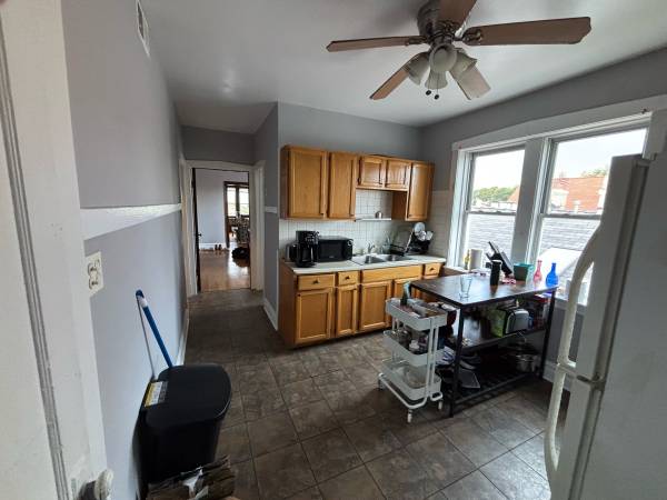 $1,850 / 2br - 1200ft2 - 2 Bedroom 1 Bath in Avondale (Avondale)64041475603841124