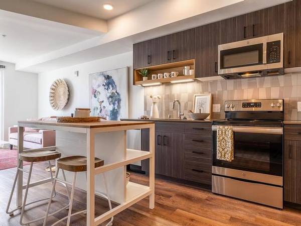 $1,424 / 424ft2 - 3 Months Free! Experience BEAM - Seattle's Vibrant New Community (International District)63862288976387121