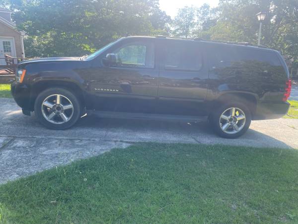 Suburban Chevrolet 2014 - $13,000 (Columbia)63613598124545124