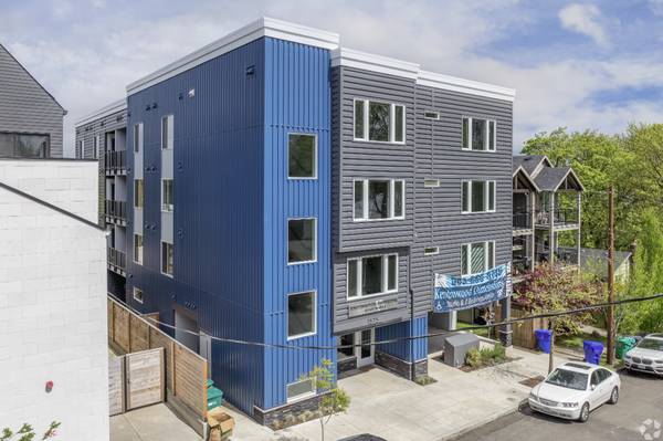 Secure Access, On-site Laundry Facilities, Refrigerator 1