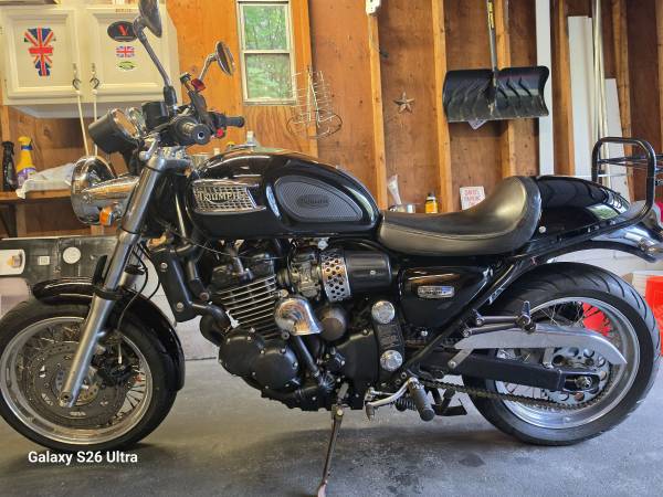 Mint 1998 Triumph Thunderbird Sport 900cc 1