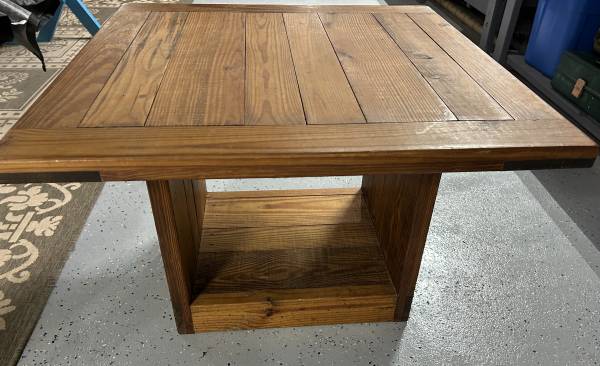 This End Up/Cargo CornerTable 1