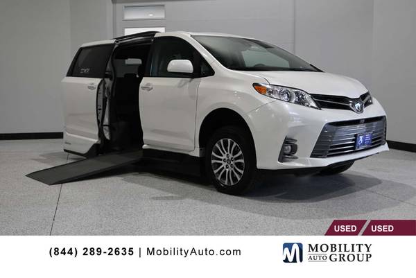 2018 *Toyota* *Sienna* *XLE Automatic Access Seat FWD 7 1