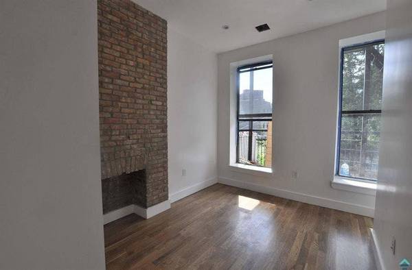$860 Unfurnished Room In BEDFORD STUYVESANT! Avail. Nov 1! (Brooklyn)64033292112898121