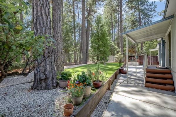$245,000 / 3br - 2072ft2 - JUST REDUCED Undeniably Delightful! Manufactured in Grass Valley.63952110974082120