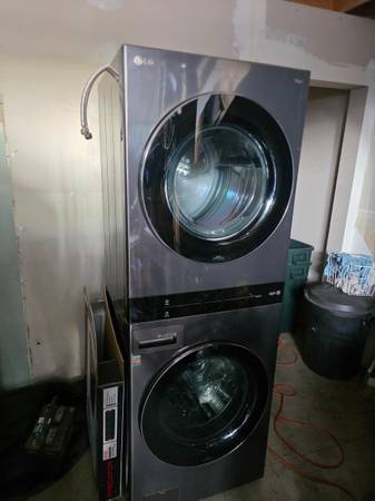Stack washer and Dryer 1