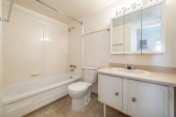 Pandora Villa Apartments - 2 Bedroom - Available Now 5