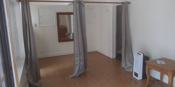 $2,100 / 450ft2 - super convenient furnished,  studio, all util included (Waiehu)63939396812291123
