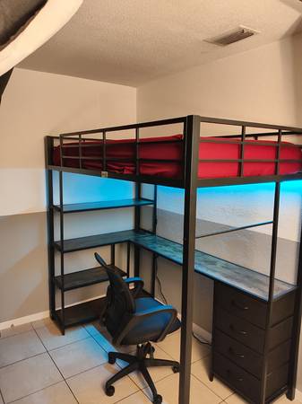 $175 ESPACIO COMPARTIDO/ESTILO ALBERGUE A PRECIO ACCESIBLE – $175/SEMANA – ¡ENTRADA DE $350! (West Palm Beach)63825132103427121
