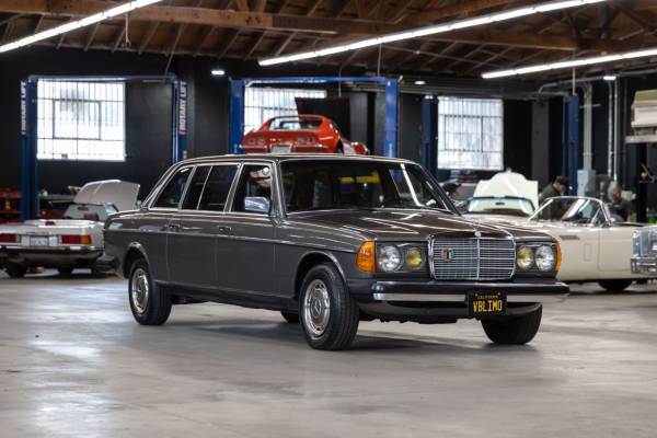 1984 Mercedes Benz 300D Pullman Limousine - $15,500 (Pico Union)63624702462849124