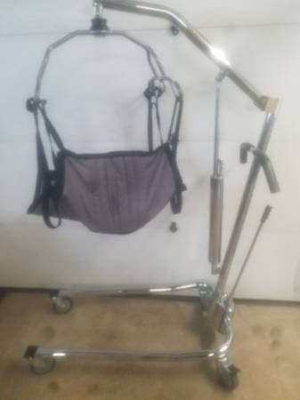 Hoyer Hydraulic Patient Lift - $375 (Aloha)63471475124481123
