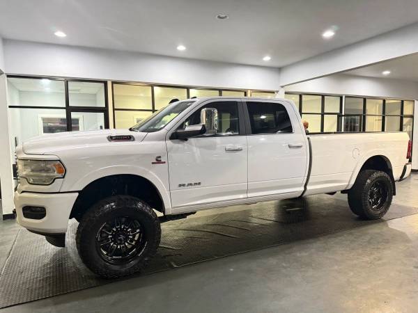2020 Ram 3500 Crew Cab Laramie Pickup 4D 8 ft 6-Cyl, Turbo Diesel, 6.7 1