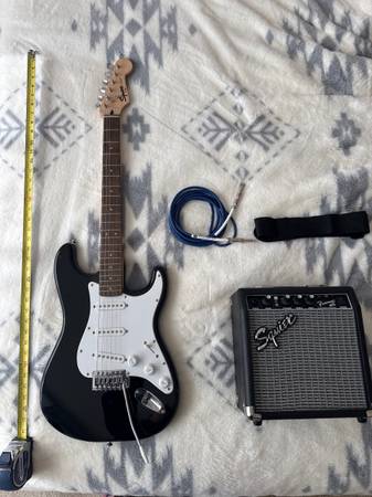 Beginner electric guitar set 1