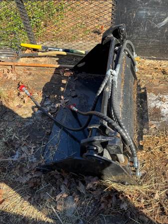 Mini skid steer attachments 1