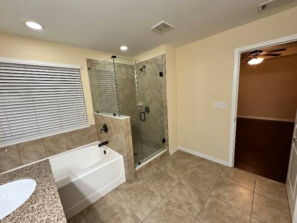 $1575.00 / 1br - Cozy 1 Bed/1 Bath Townhouse Room in Atlanta - Available 10/12 - $1575/64045868359938123
