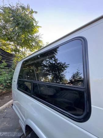 2006 Ford E350 Super Duty - Photo 10