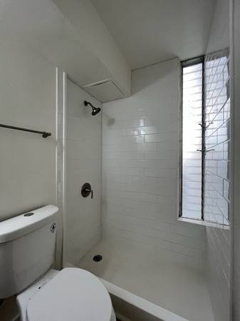 $1,571 / 1br - Bright beautifully renovated! (Makiki)63939664479490122