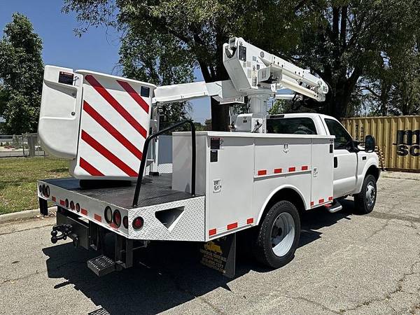 2004 Ford F-550 S.D - Photo 6