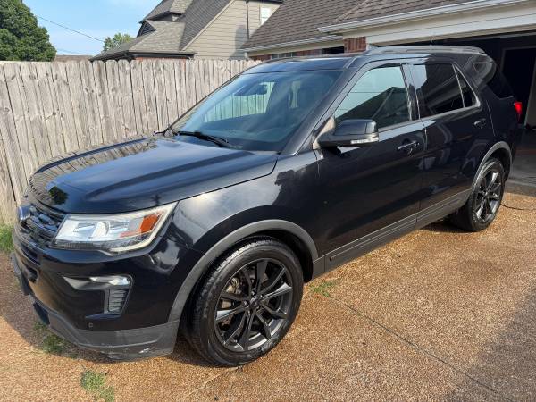 2019 Ford Explorer XLT 1