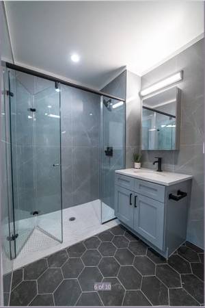 $3,599 / 3br - HERMOSO 3 DORMITORIOS - 1 BA ^ ¡LISTO! Programas ProGraMs aceptados (HARLEM)64212934278275124