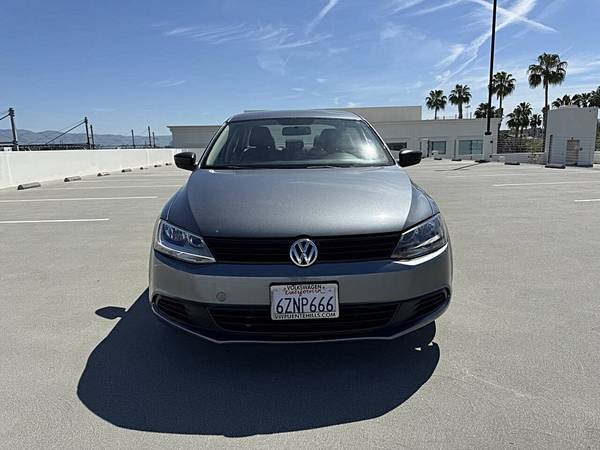 2013 Volkswagen Jetta S 4dr Sedan 6A w/Sunroof - $6995.00 (san jose north)63470789186689121