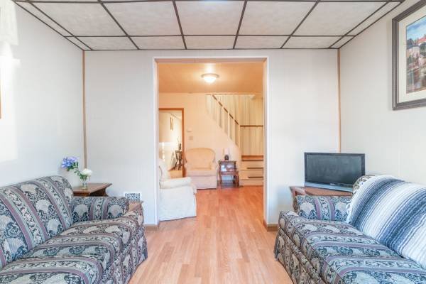 $2,230 / 3br - 3 Br Wilson (Wilson)64010162033667121