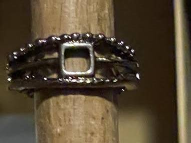 Ring (6) 1