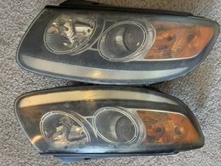 Headlight Assembly (both) 2012 Hyundai Sante Fe 1