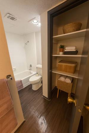 $1,101 / 2br - 1003ft2 - Avery Trace Apartments 4020 FM 365 (Port Arthur)64036373000835121