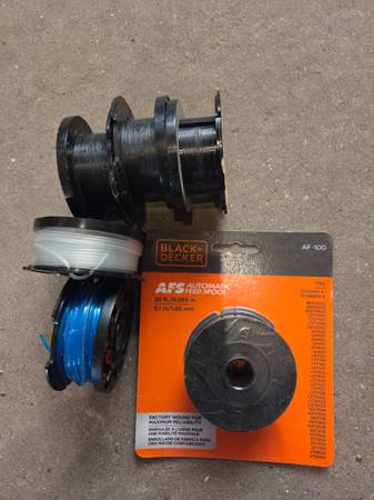 B&D line trimmer spools 1