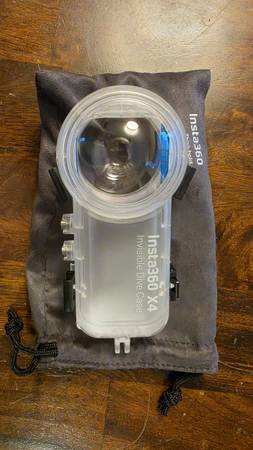 Insta x4 Invisible Dive Case - never been used 1