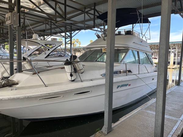 340 Sea Ray with flybridge 1