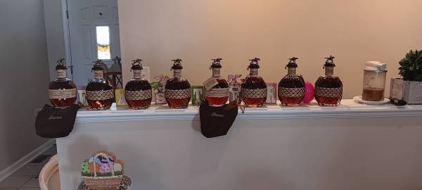 Blanton's Kentucky Bourbon set 1