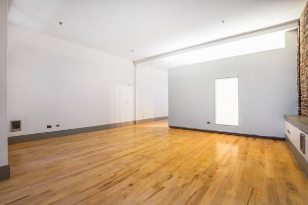 $3,250 / 1br - 1320ft2 - Stainless Steel Finishes, in Seattle WA, 1 BD (606 2nd Avenue, Seattle, WA)63929303810306121