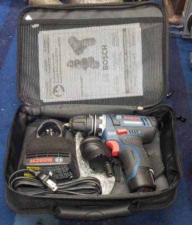 Bosch 12v Li-ion Drill & 1/4" hex Driver Kit 1