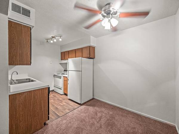 SPECIAL SPECIAL! Pay ONLY $100 app fee if moving in BEFORE Jan. 16th! 1