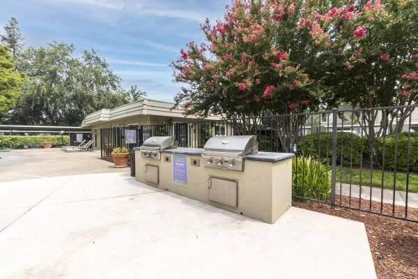 $2,133 / 2br - 806ft2 - A Must See, Assigned Parking, Outdoor Fireplace, Sparkling Pool (Arden Arcade)64043839592706123