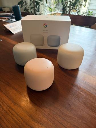 Google Nest Wifi System – 3-Piece Set (1 Router + 2 Add-On Points) 1