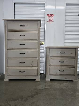 Rustic Farmhouse Set 1