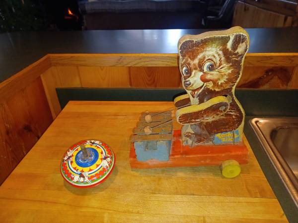 TOY COLLECTORS! Help yourselves! These are quite old (1930's??). 1