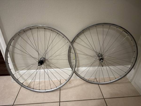 Mavic 8speed wheels 1