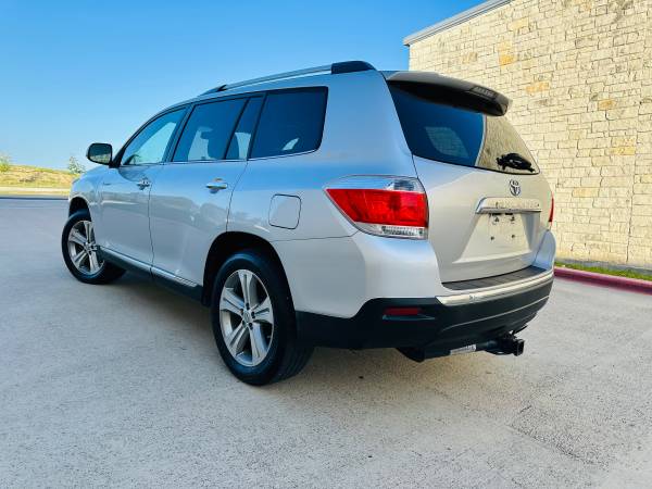 2011 Toyota Highlander Limited ONE OWNER SUPER CLEAN - $8,999 (Austin(South))63439785889155122