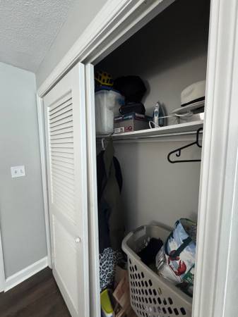 $1,000 Room for rent, a few steps from Beachmont T Stop (REVERE)63699215511811122