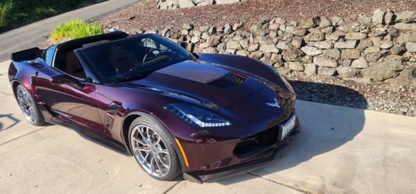 Corvette grand sport 3LT - $57,00063474387409537123
