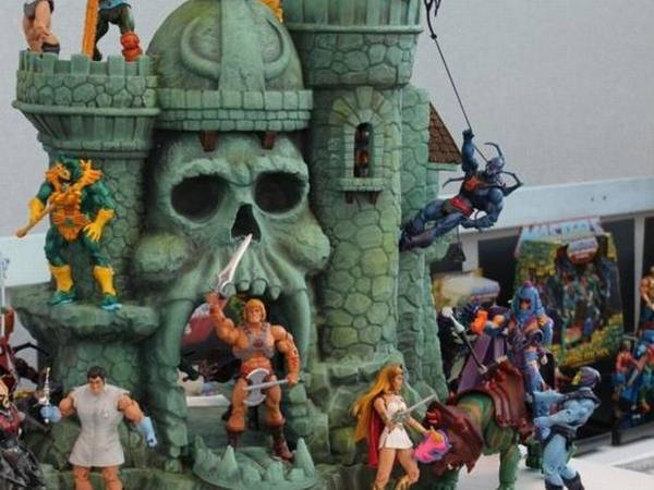 LOOKING TO BUY VINTAGE TOYS CASH PAID $$ 1