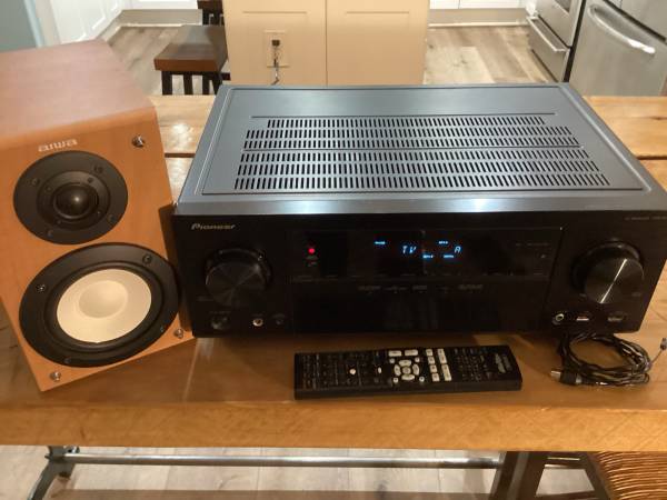 Pioneer Home Stereo Receiver 1