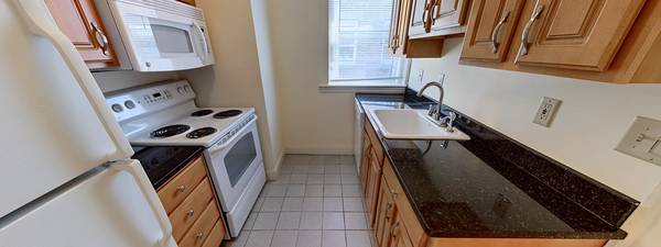 $2,850 / 1br - Fenway 1 Dormitorio – Pisos de Madera, Lavavajillas, Estacionamiento – $2,850 (Boston)63996834223875120